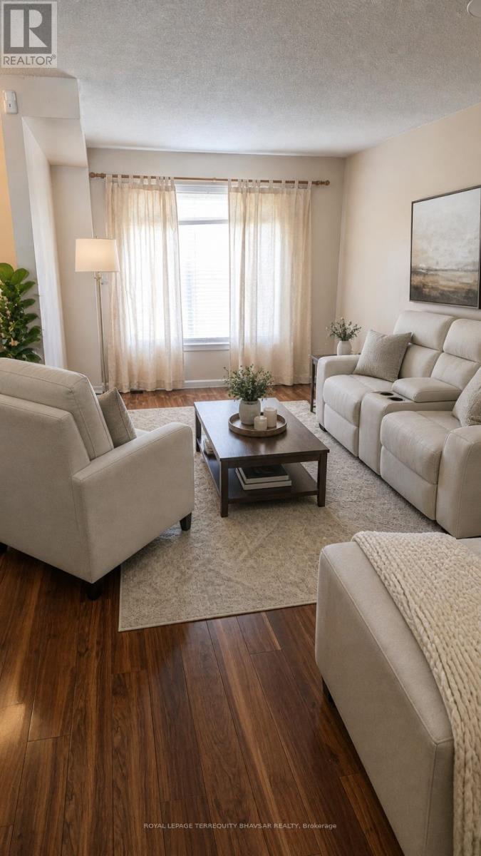 Row / Townhouse for Sale in 83 - 5030 HEATHERLEIGH AVENUE|Mississauga (East Credit), Ontario L5V2G7 5