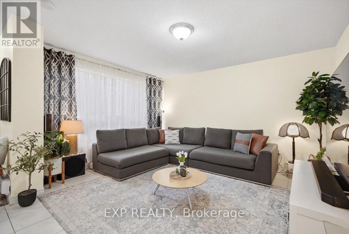 Row / Townhouse for Sale in 167 - 1055 DUNDAS STREET E|Mississauga (Applewood), Ontario L4Y3X6 4