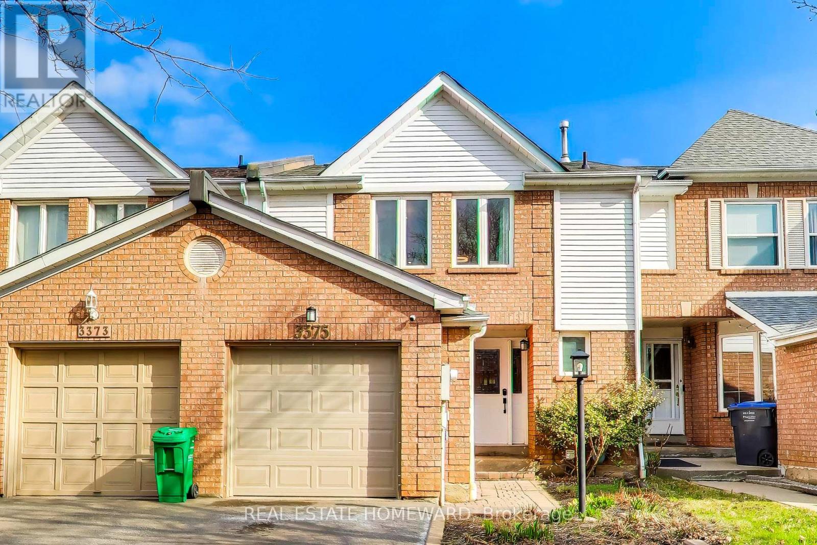 Row / Townhouse for Sale in 3375 FENWICK CRESCENT|Mississauga (Erin Mills), Ontario L5L5N5 2