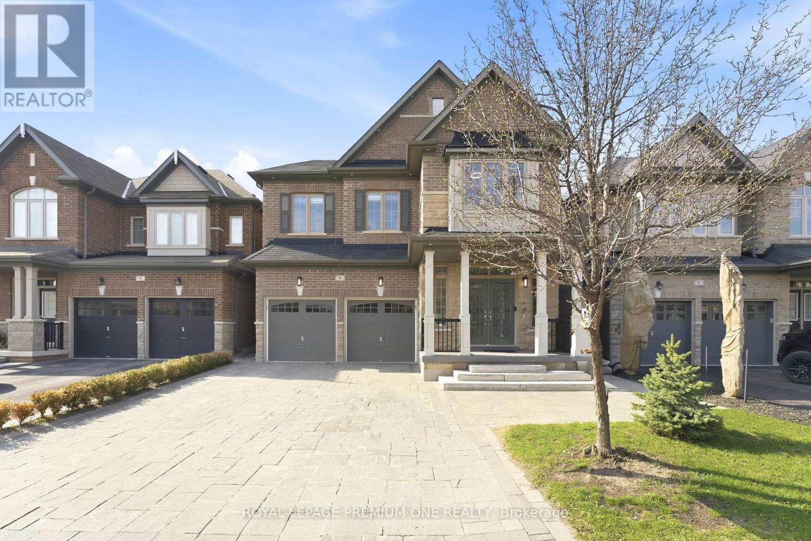 For sale: 91 CARD LUMBER CRESCENT, Vaughan (Kleinburg), Ontario