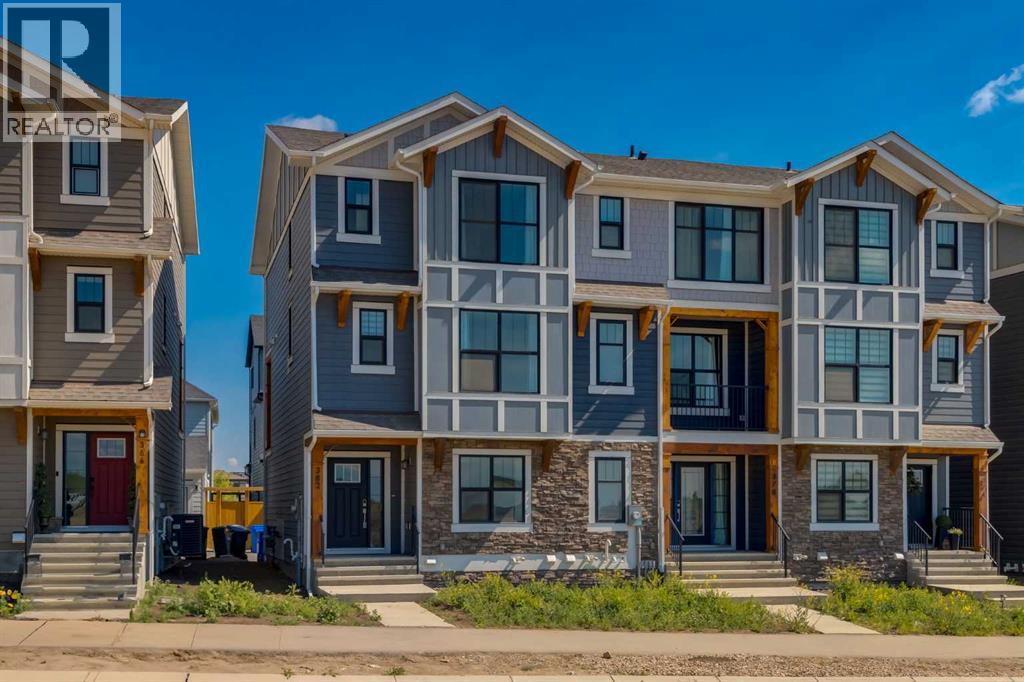 Row / Townhouse for Sale in 382 Alpine Avenue SW|Calgary, Alberta T2Y0S1
