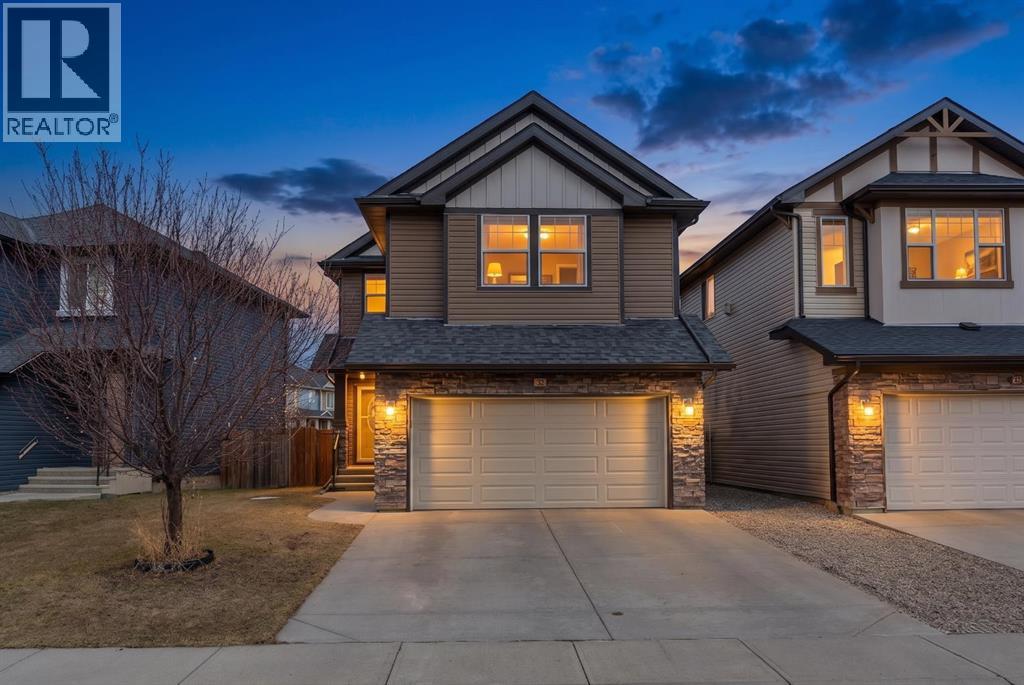 House for Sale in 32 Panatella Row NW|Calgary, Alberta T3K0V5