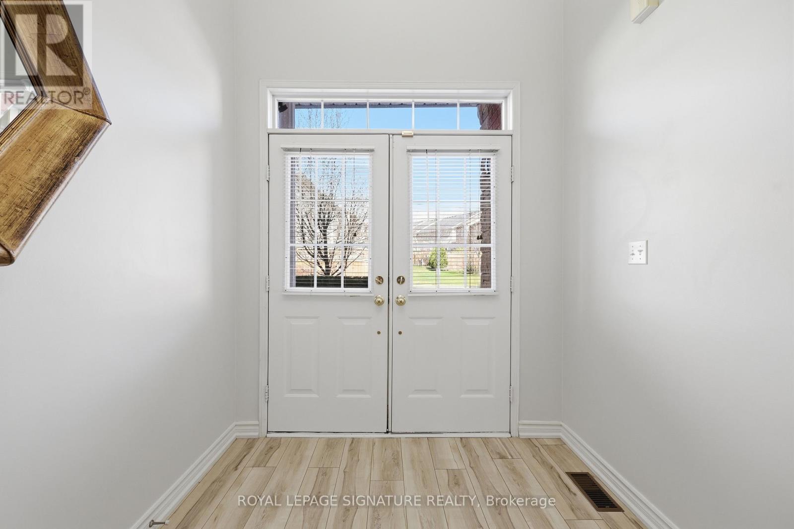 Row / Townhouse for Sale in 62 - 470 FAITH DRIVE|Mississauga (Hurontario), Ontario L5R4E9 4