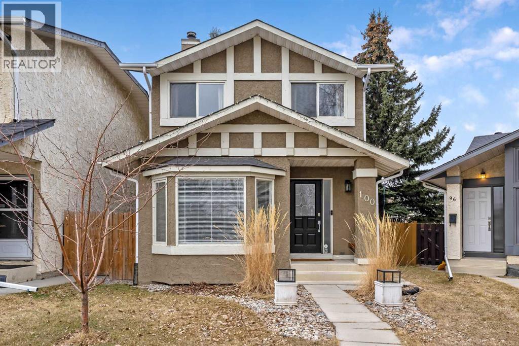 House for Sale in 100 Woodfield Green SW|Calgary, Alberta T2W3T9