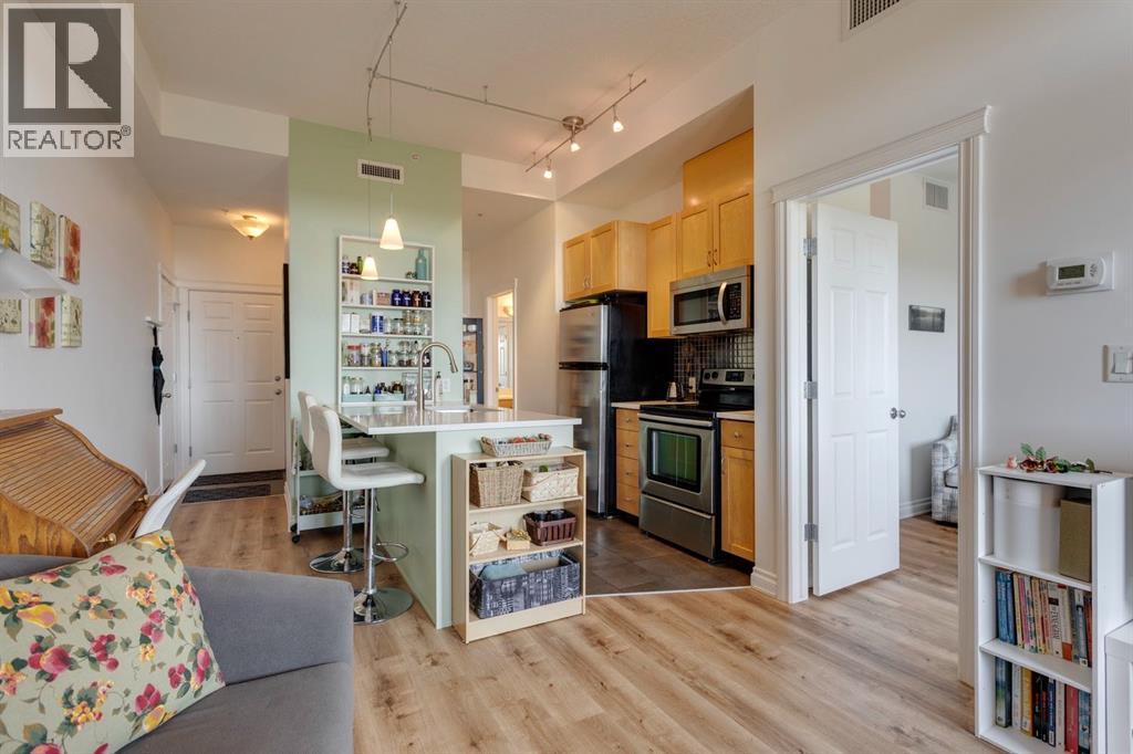 Apartment for Sale in 3608, 24 Hemlock Crescent SW|Calgary, Alberta T3C2Z1 4