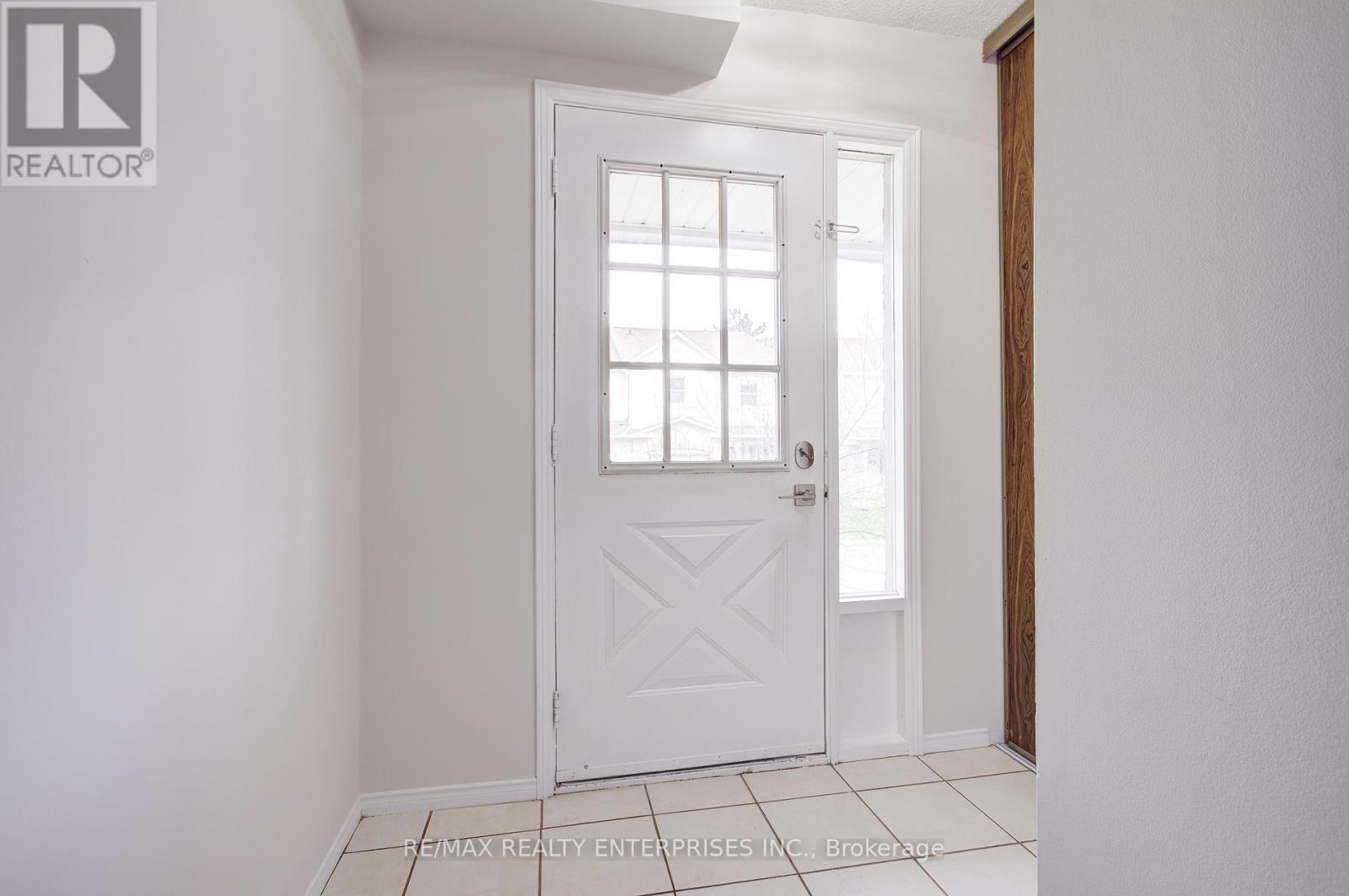 Row / Townhouse for Sale in 63 - 2355 FIFTH LINE W|Mississauga (Sheridan), Ontario L5K2M8 4