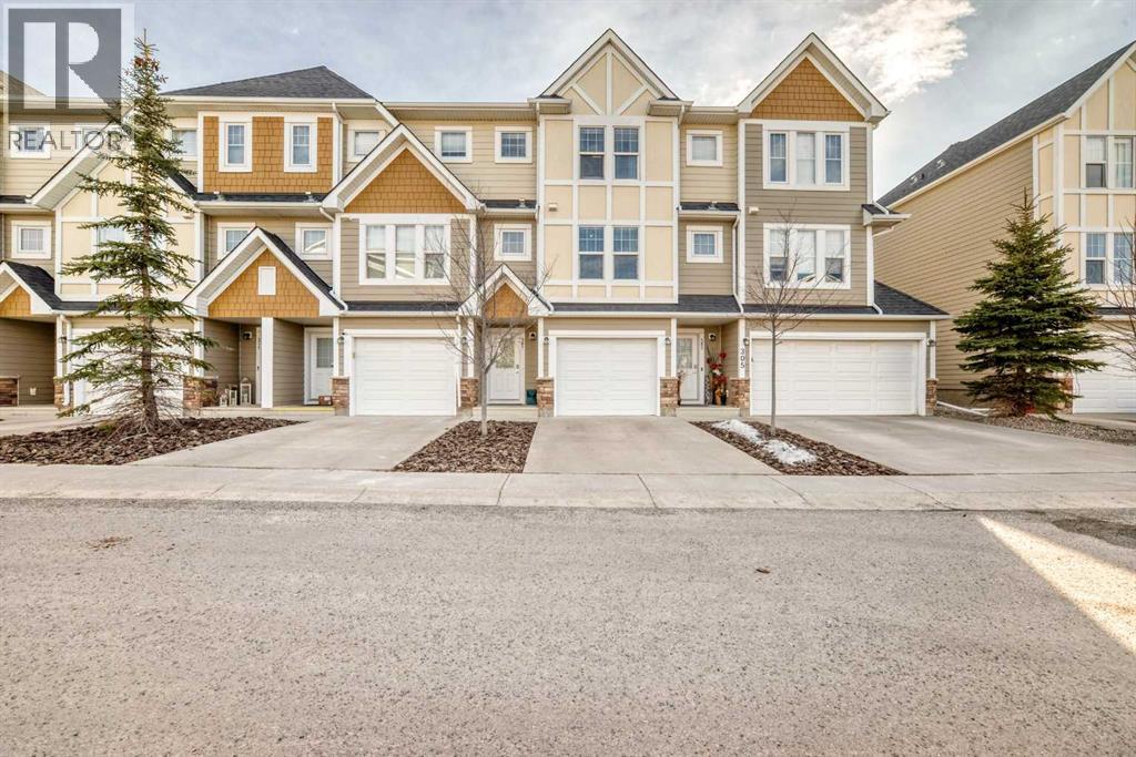 Row / Townhouse for Sale in 307 Auburn Bay Circle SE|Calgary, Alberta T3M1S6
