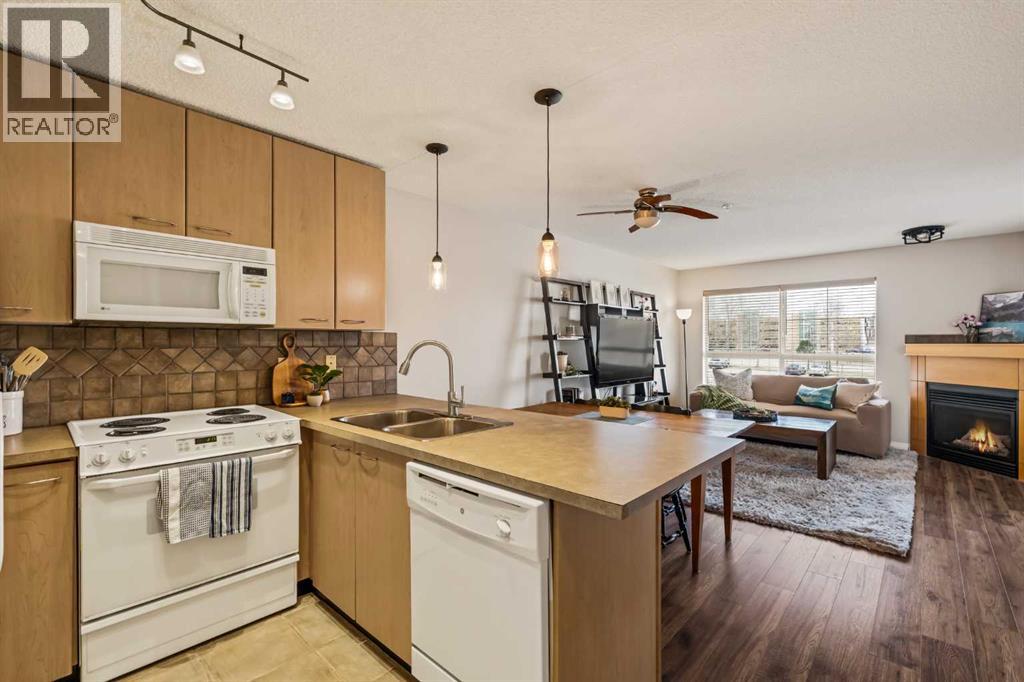 Apartment for Sale in 209, 5115 Richard Road SW|Calgary, Alberta T3E7M7 5