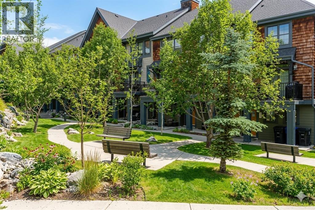 Row / Townhouse for Sale in 455 Ascot Circle SW|Calgary, Alberta T3H0X3 4