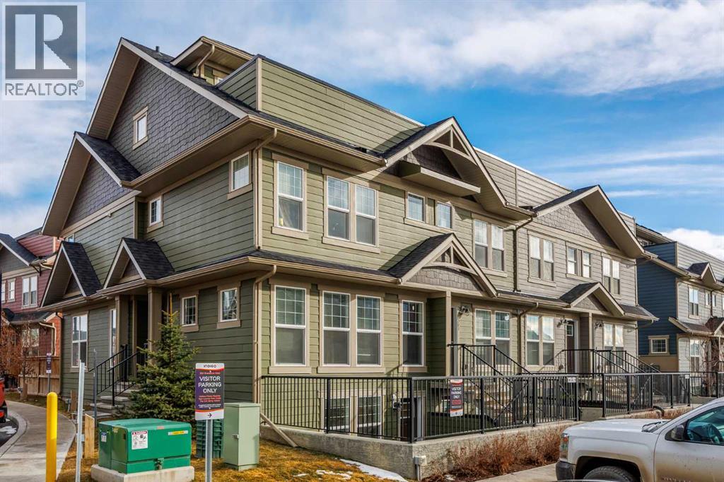 Row / Townhouse for Sale in 305 Cranbrook Square SE|Calgary, Alberta T3M3K8 2