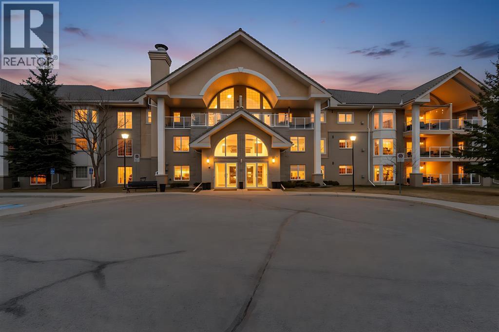 Apartment for Sale in 303, 728 Country Hills Road NW|Calgary, Alberta T3K5K8