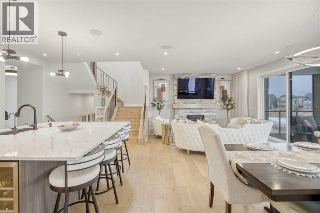 House for Sale in 1104 Cranbrook Gardens SE|Calgary, Alberta T3M3L3