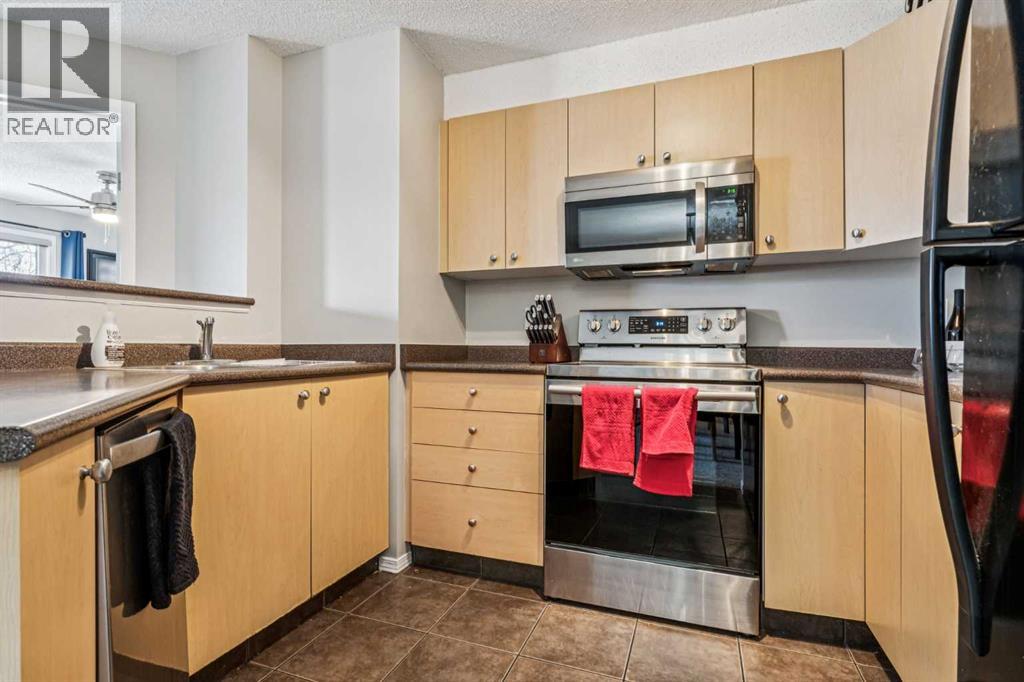 Apartment for Sale in 2211, 2371 Eversyde Avenue SW|Calgary, Alberta T2Y5B8 5