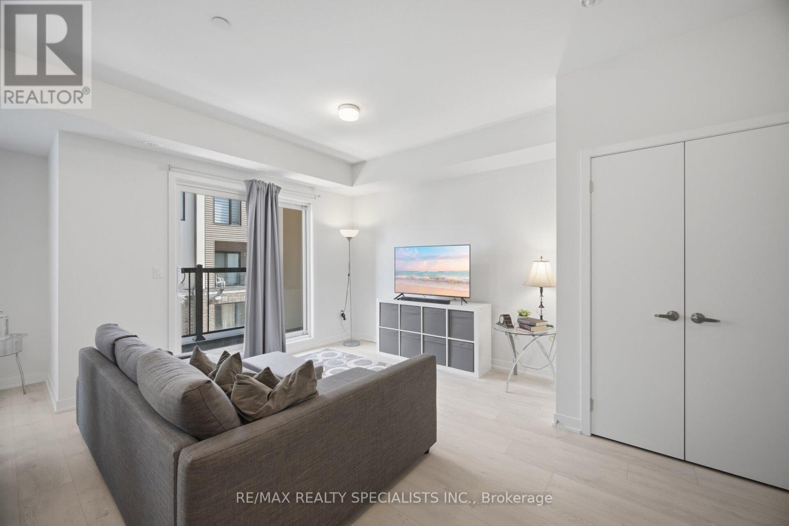 Row / Townhouse for Sale in 21 - 3405 RIDGEWAY DRIVE|Mississauga (Erin Mills), Ontario L5L0B9 5