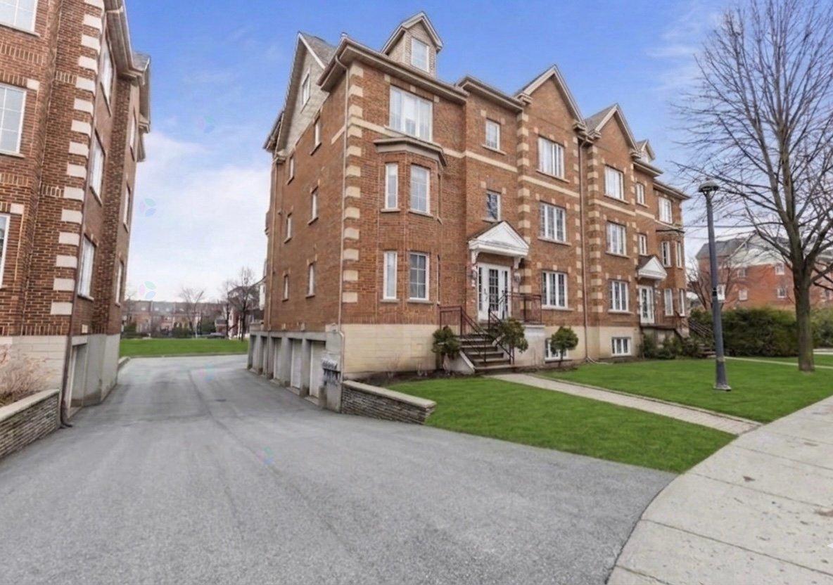 2404 Rue Harriet-Quimby, Montréal (Saint-Laurent), Quebec H4R3E4