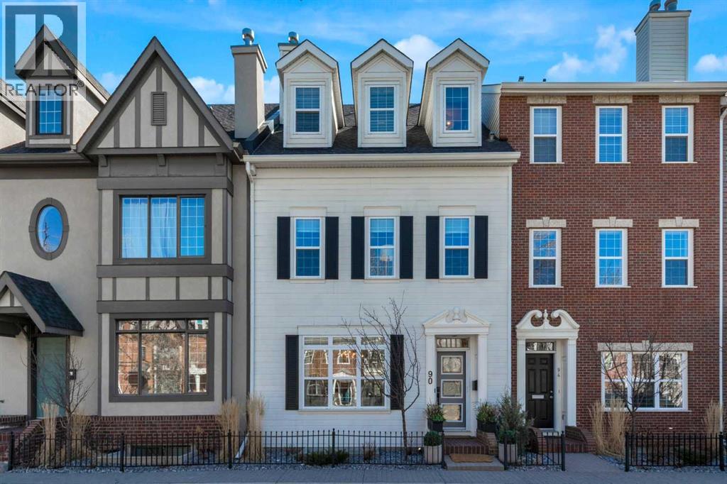 Row / Townhouse for Sale in 90 Somme Boulevard SW|Calgary, Alberta T2T6K6