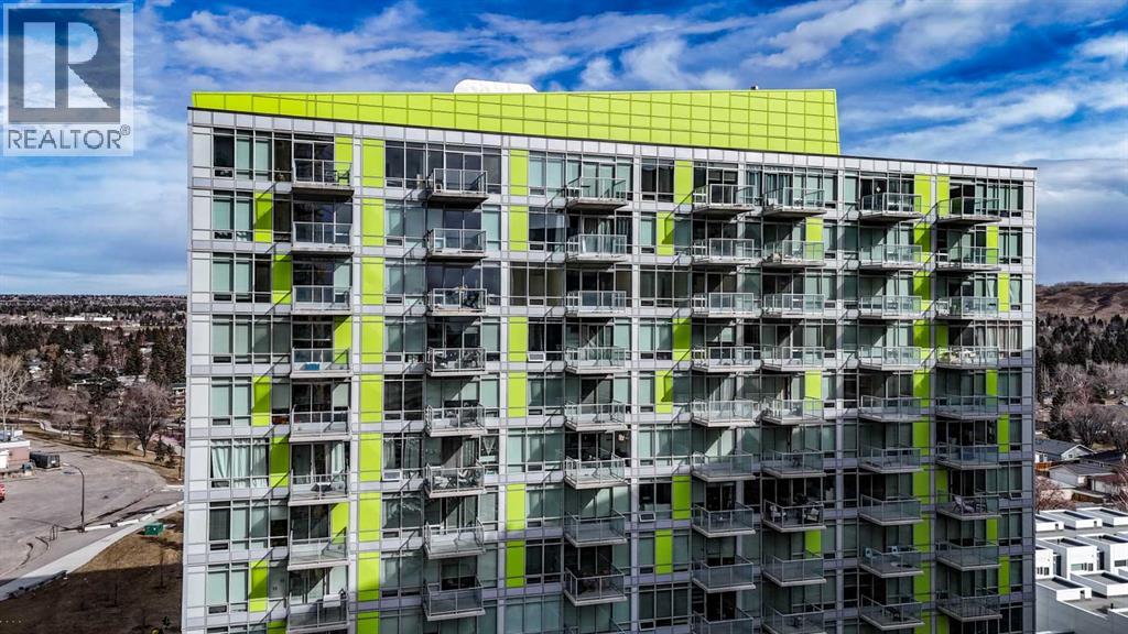 Apartment for Sale in 905, 30 Brentwood Common NW|Calgary, Alberta T2L2J9