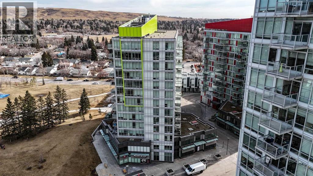 Apartment for Sale in 905, 30 Brentwood Common NW|Calgary, Alberta T2L2J9 3
