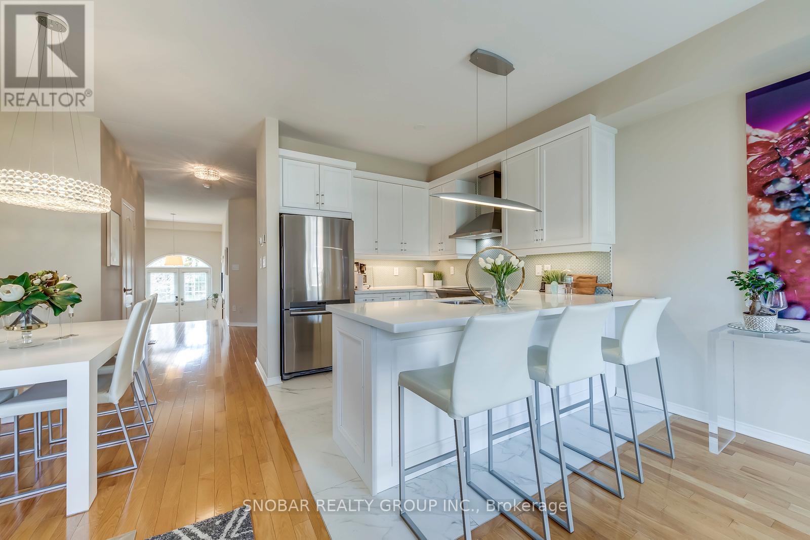 Row / Townhouse for Sale in 31 - 470 FAITH DRIVE|Mississauga (Hurontario), Ontario L5R4E8 3