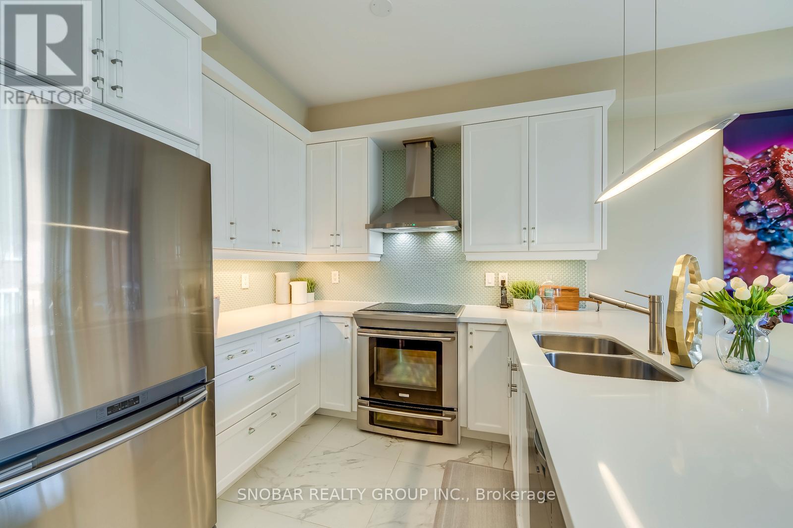 Row / Townhouse for Sale in 31 - 470 FAITH DRIVE|Mississauga (Hurontario), Ontario L5R4E8 5