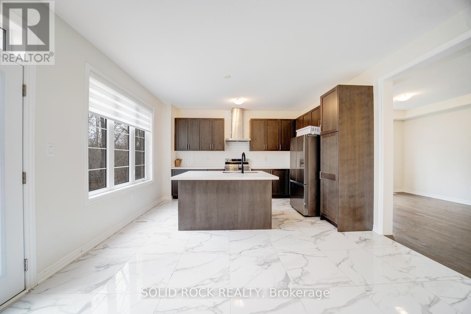 For sale: 47 FRUITFUL CRESCENT, Whitby, Ontario L1P0N3 - E13039702 ...