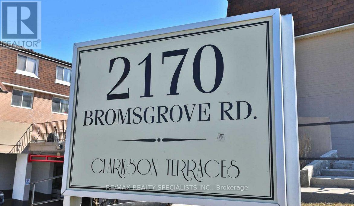 Row / Townhouse for Sale in 19 - 2170 BROMSGROVE ROAD|Mississauga (Clarkson), Ontario L5J4J2 2
