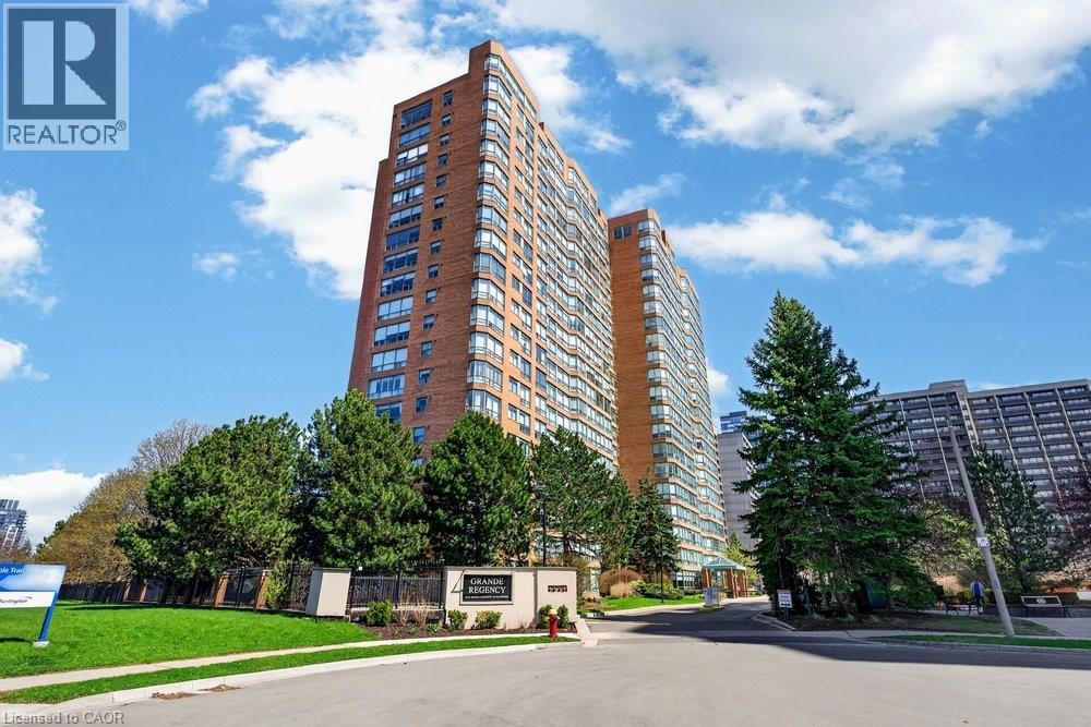 For sale: 1276 MAPLE CROSSING Boulevard Unit# 1503, Burlington