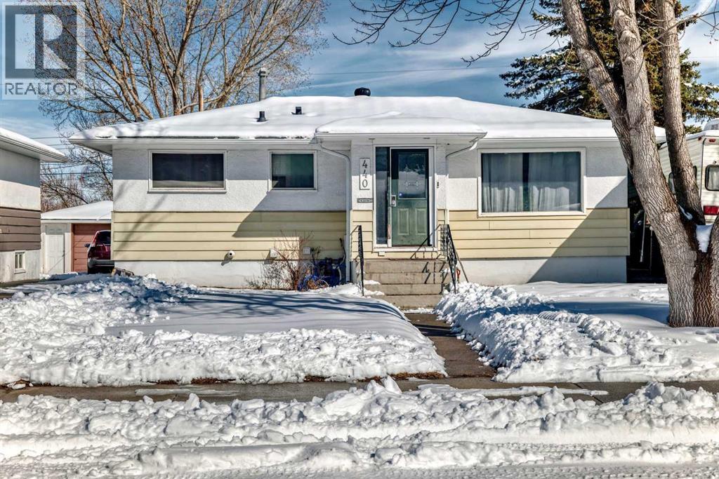 House for Sale in 440 36 Avenue NW|Calgary, Alberta T2K0C3