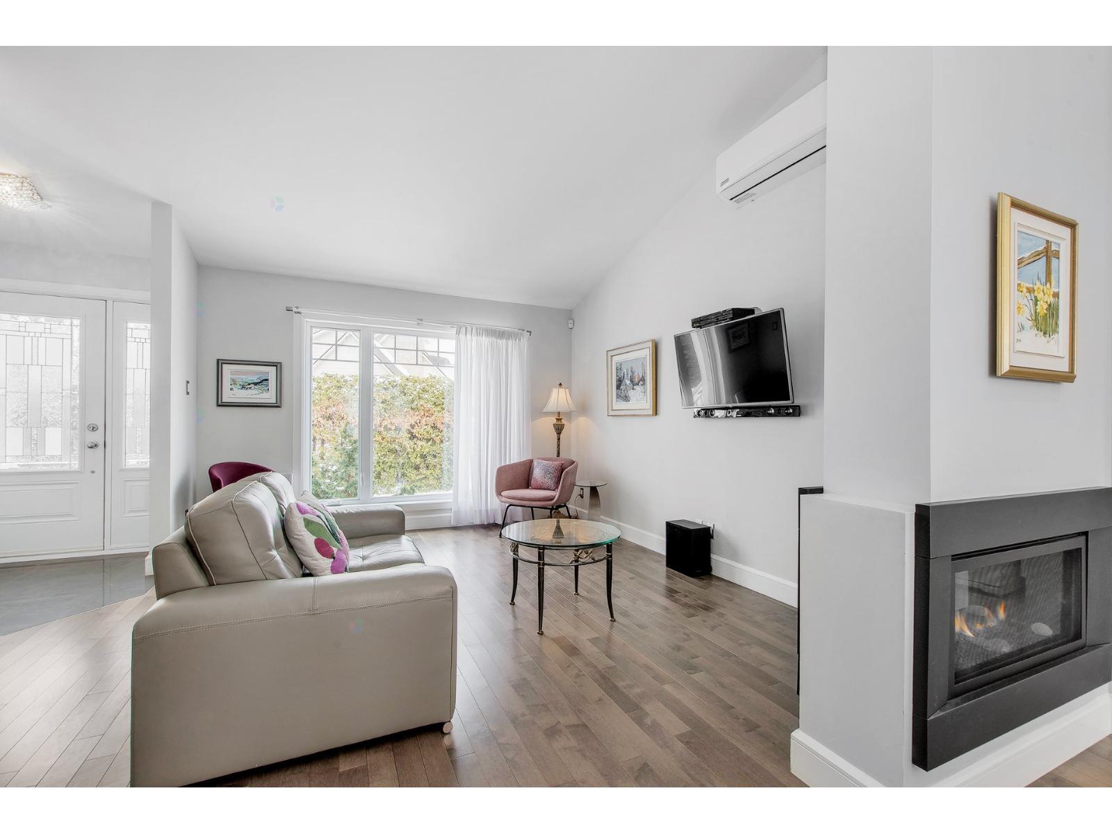 For sale: 1248 Rue de Vénus, Terrebonne (Lachenaie), Quebec J6W5H2
