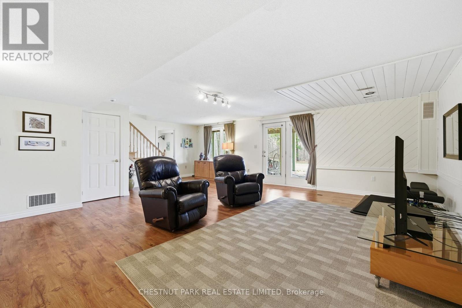 For sale: 3587 COUNTY RD 7, Prince Edward County (North Marysburg Ward ...