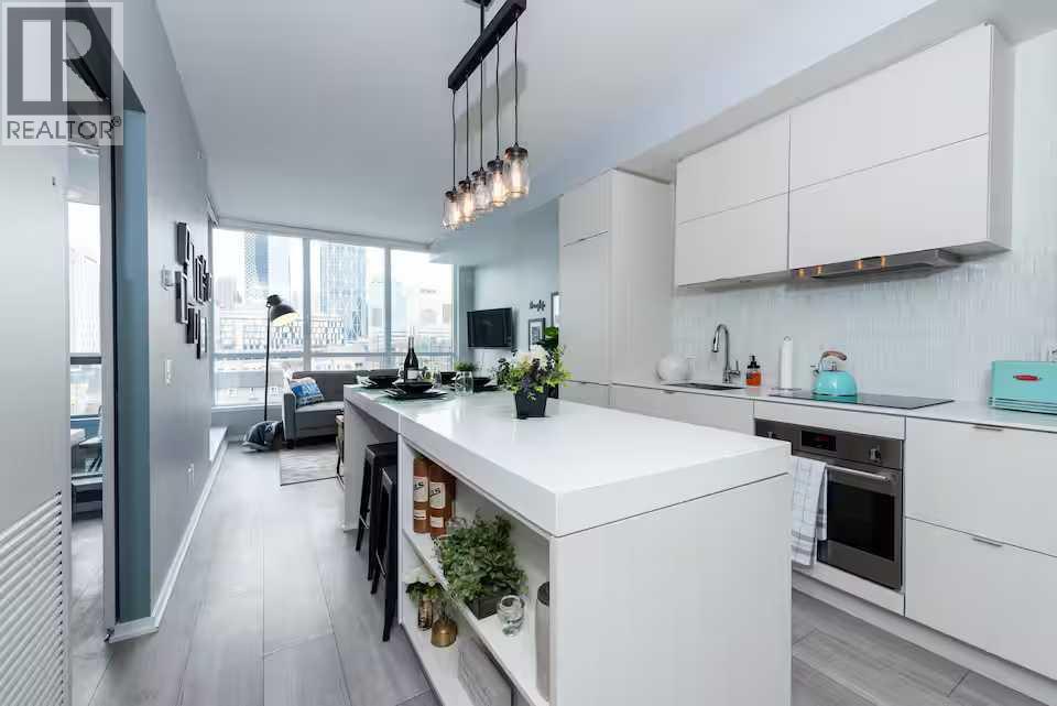 Apartment for Sale in 425, 615 6 Avenue SE|Calgary, Alberta T2G1S2