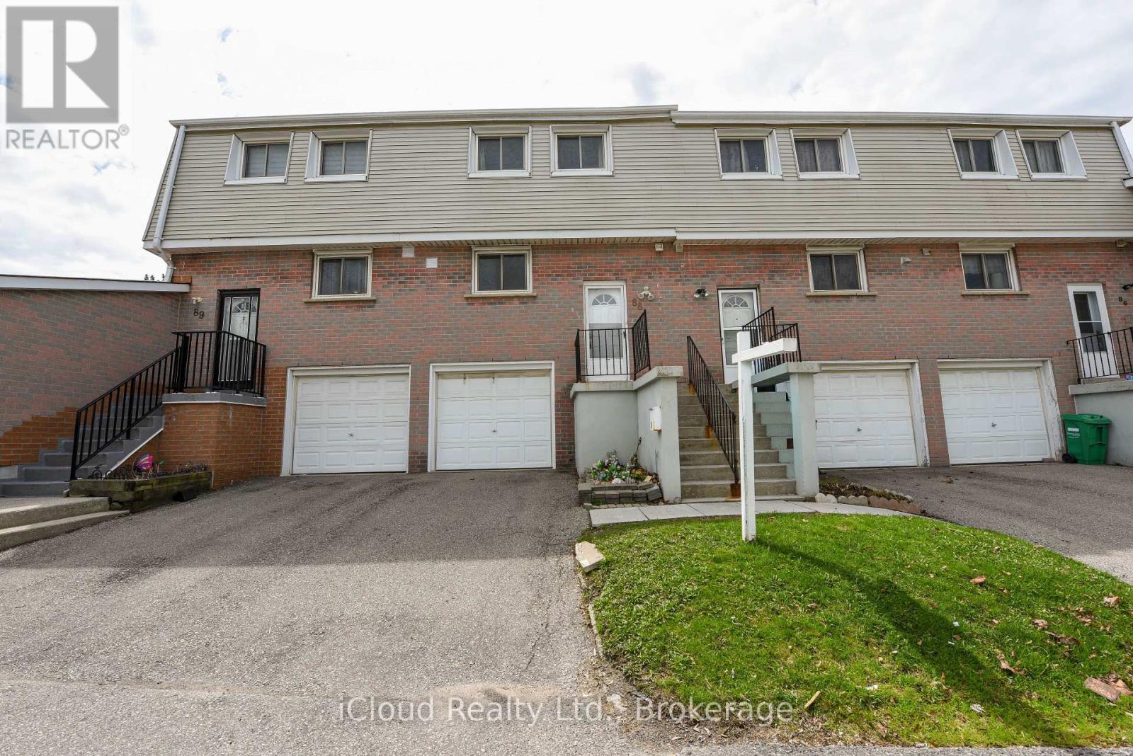 Row / Townhouse for Sale in 88 - 400 MISSISSAUGA VALLEY BOULEVARD|Mississauga (Mississauga Valleys), Ontario L5A3N6 5