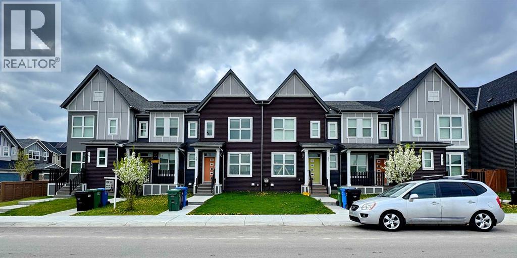 Row / Townhouse for Sale in 55 Savanna Park NE|Calgary, Alberta T3J0Y8