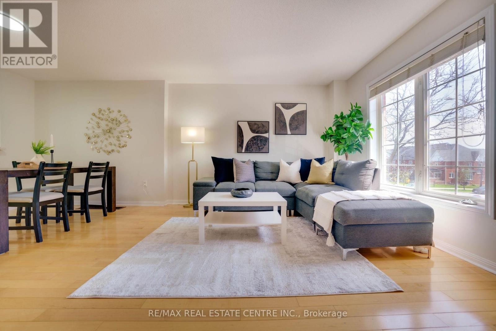 Row / Townhouse for Sale in 18 - 1525 SOUTH PARADE COURT|Mississauga (East Credit), Ontario L5M6E9 3