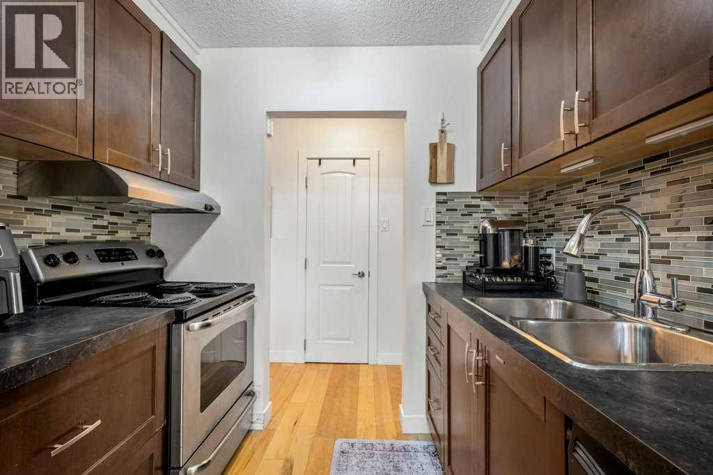 Apartment for Sale in 101, 312 15 Avenue NE|Calgary, Alberta T2E1H2