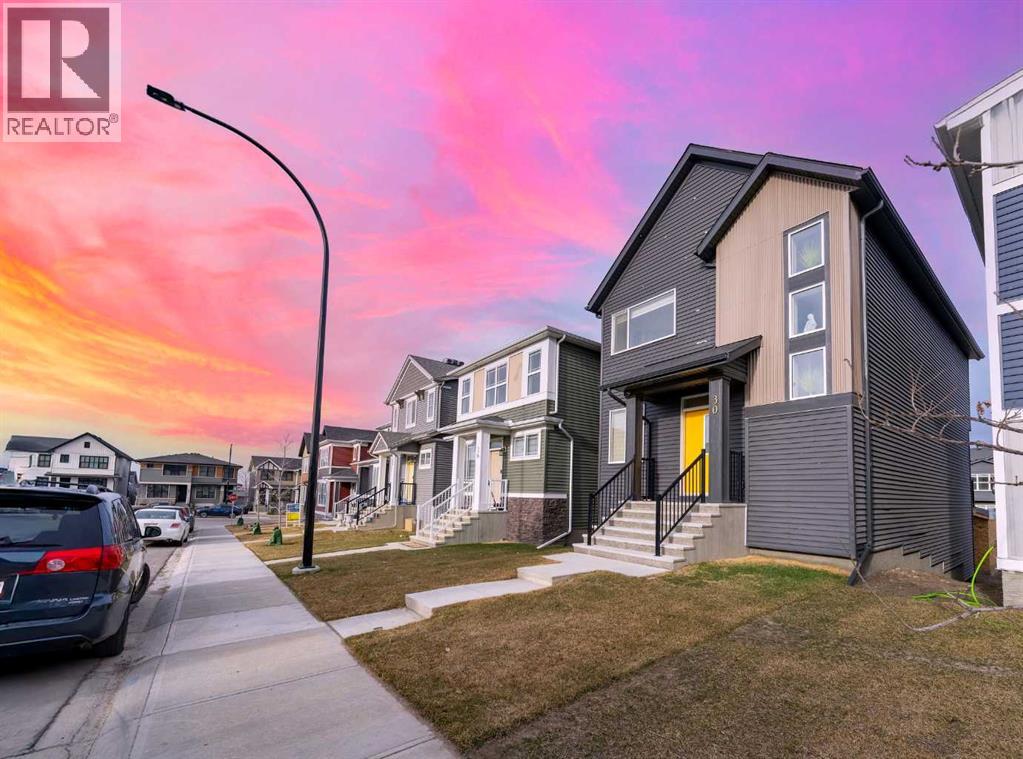 House for Sale in 30 Edith Manor NW|Calgary, Alberta T3R1Y7