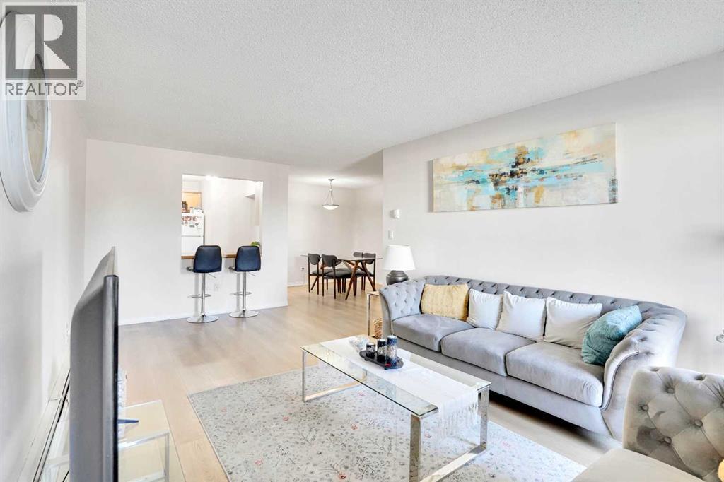 Apartment for Sale in 305, 1334 12 Avenue SW|Calgary, Alberta T3C3R9 5