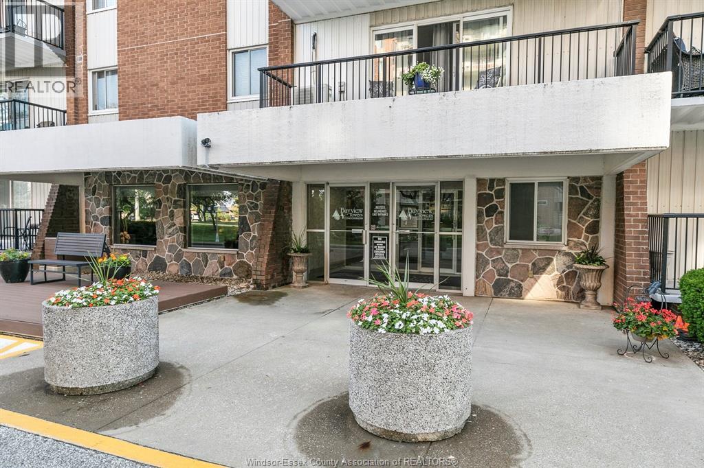 For sale: 8591 Riverside Dr. E. Unit# 802, Windsor, Ontario N8S1G3 ...