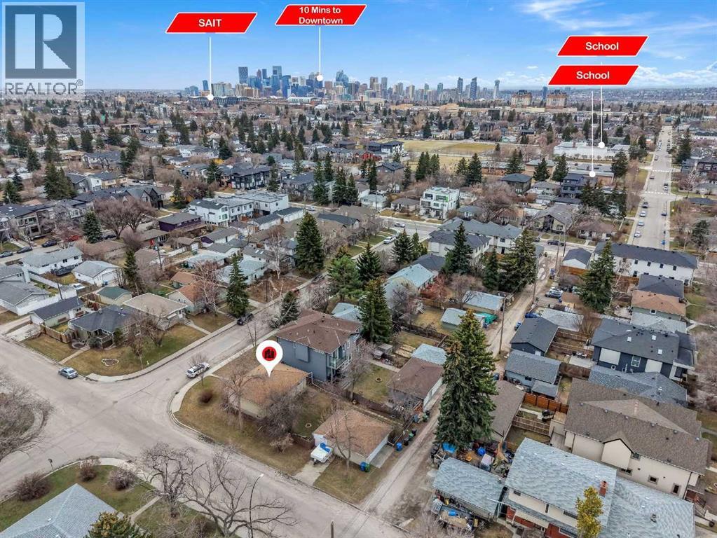 House for Sale in 2531 17a Street NW|Calgary, Alberta T2M3S7