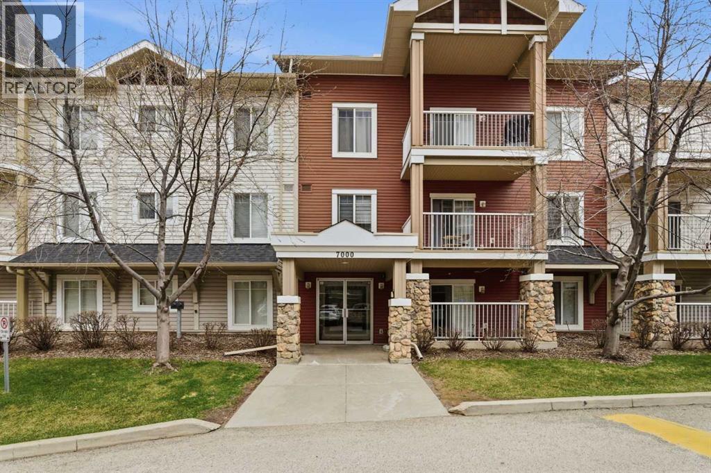 Apartment for Sale in 7206, 70 Panamount Drive NW|Calgary, Alberta T3K6G8 2