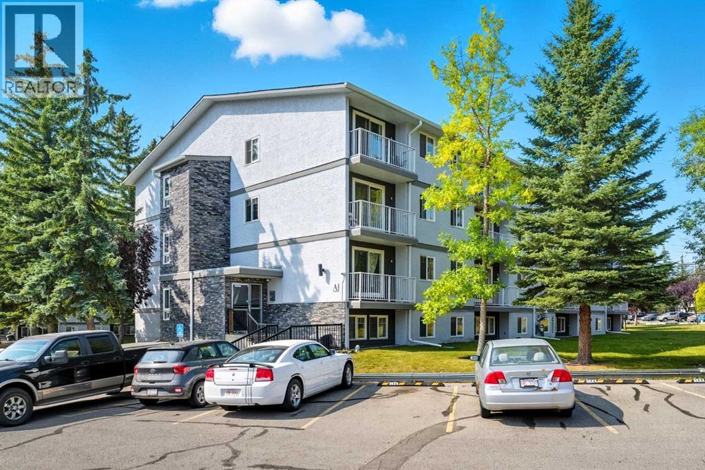 Apartment for Sale in 302A, 5601 Dalton Drive NW|Calgary, Alberta T3A2E2