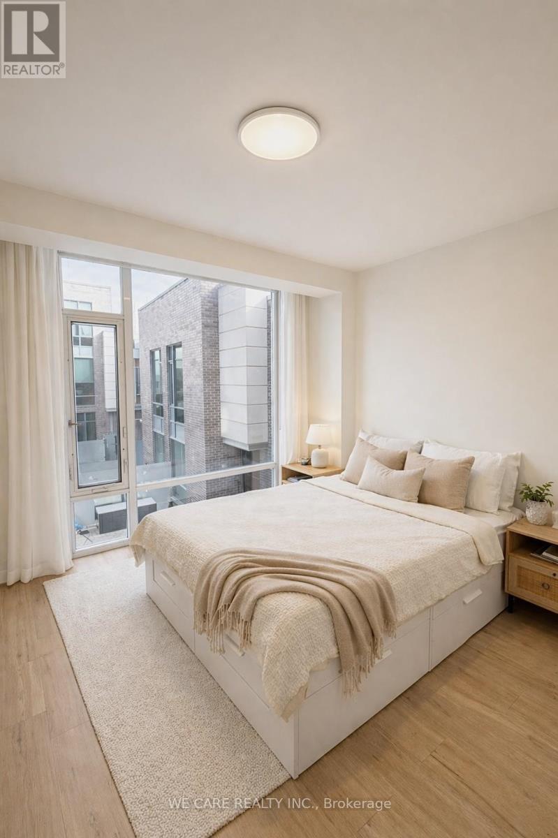Row / Townhouse for Sale in 15 - 15 VALHALLA INN ROAD|Toronto (Islington-City Centre West), Ontario M9B0B3 5