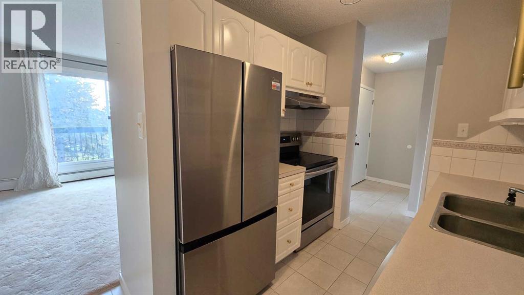 Apartment for Sale in 112, 315 Heritage Drive SE|Calgary, Alberta T2H1N2 5