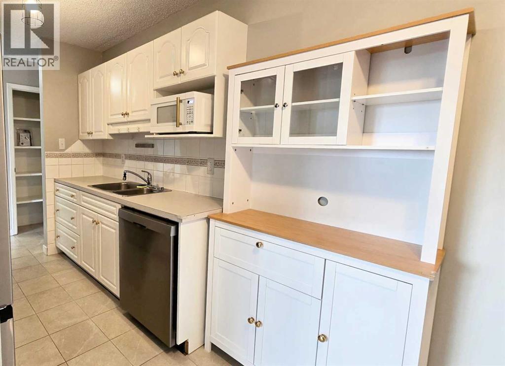 Apartment for Sale in 112, 315 Heritage Drive SE|Calgary, Alberta T2H1N2 4