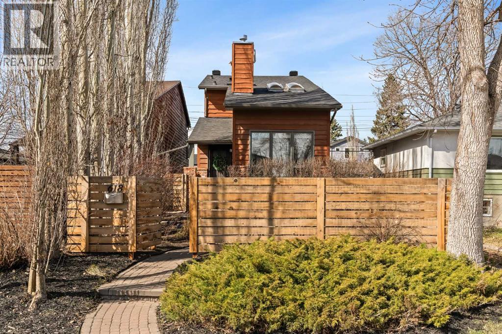 House for Sale in 618 51 Avenue SW|Calgary, Alberta T2V0A5