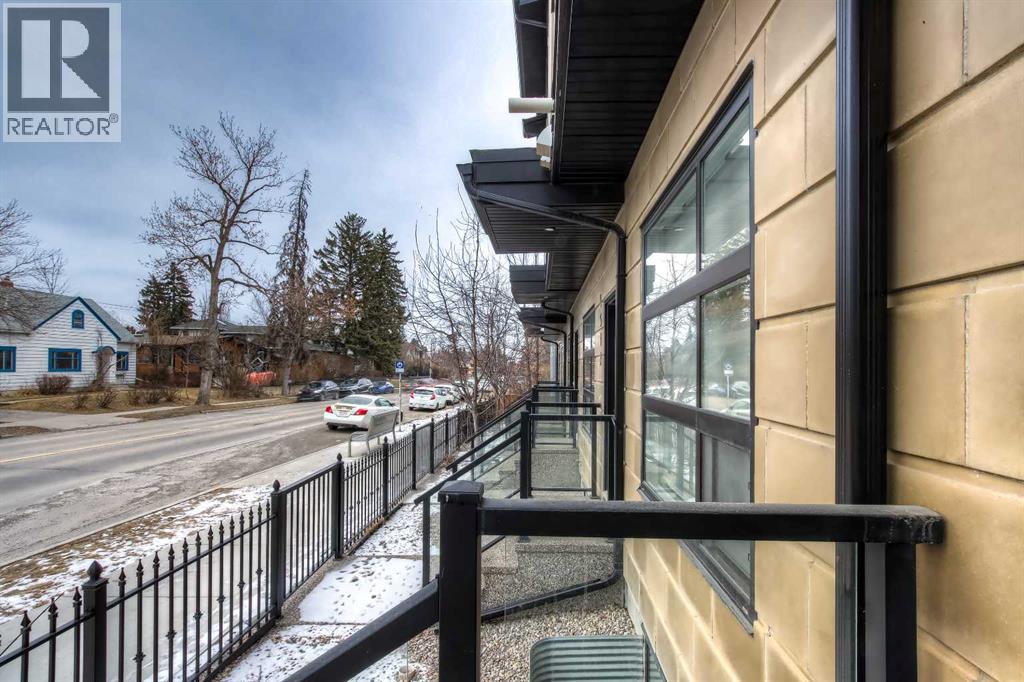 Row / Townhouse for Sale in 1545 33 Avenue SW|Calgary, Alberta T2T1Y4 5