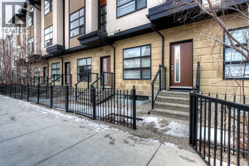 Row / Townhouse for Sale in 1545 33 Avenue SW|Calgary, Alberta T2T1Y4 3