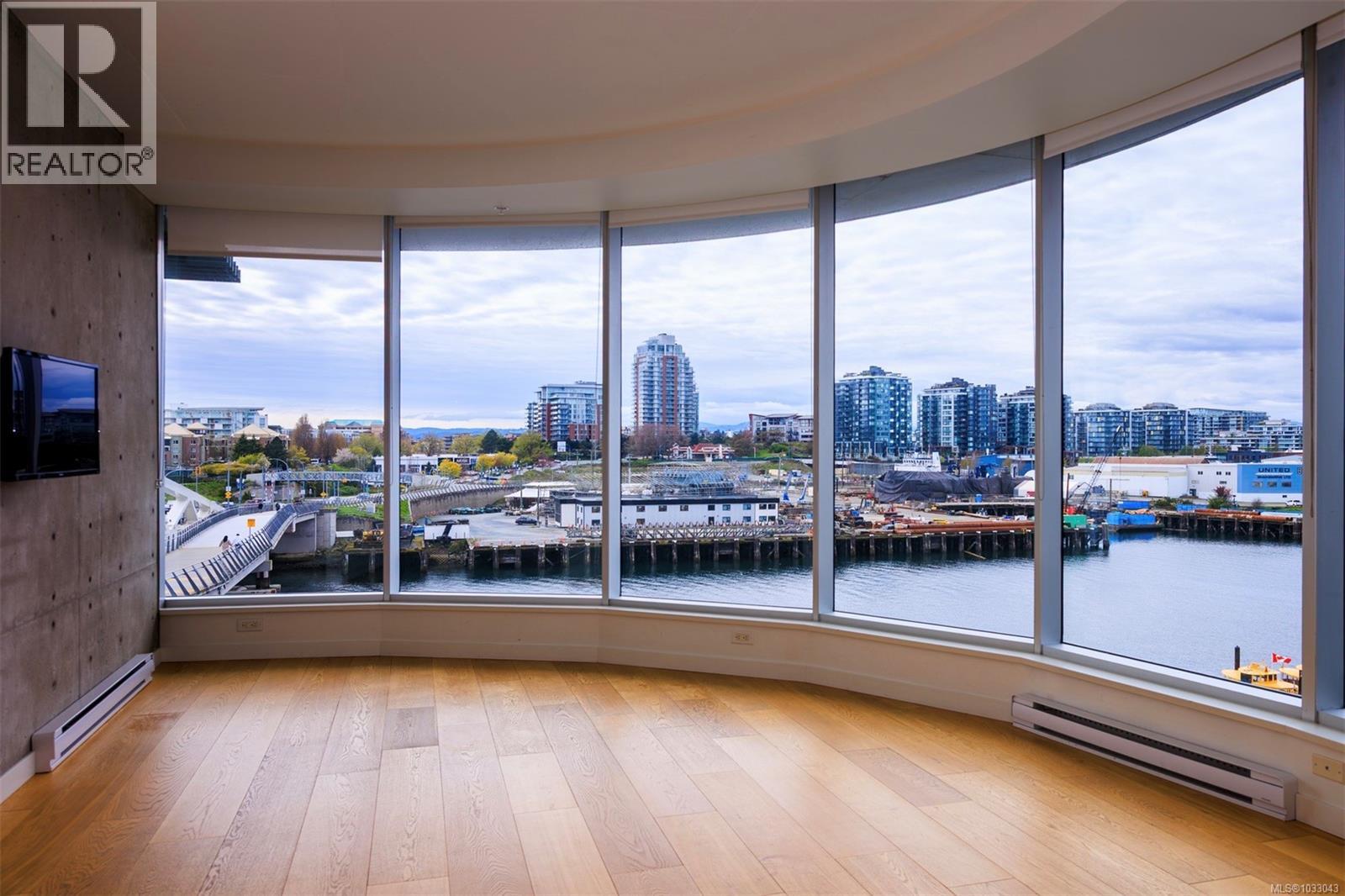 312B 456 Pandora Ave