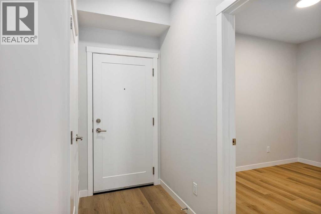 Apartment for Sale in 101, 200 Shawnee Square SW|Calgary, Alberta T2Y0T7 5