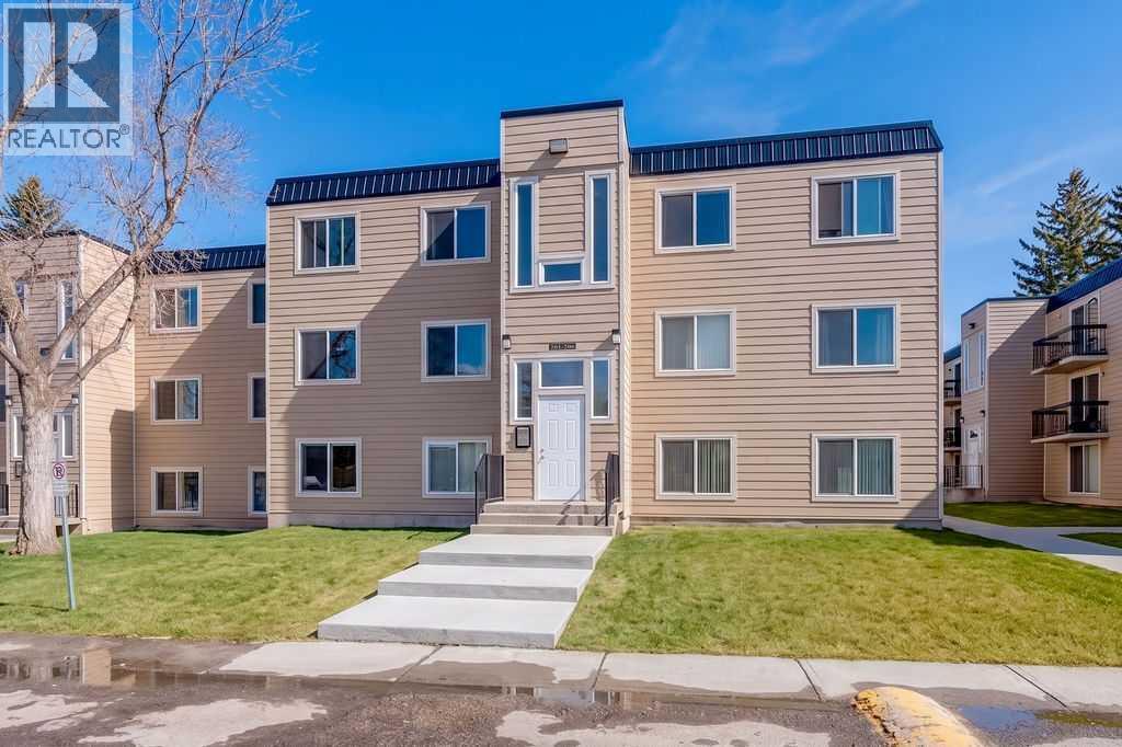 Apartment for Sale in 203, 315 Heritage Drive SE|Calgary, Alberta T2H1N2 2